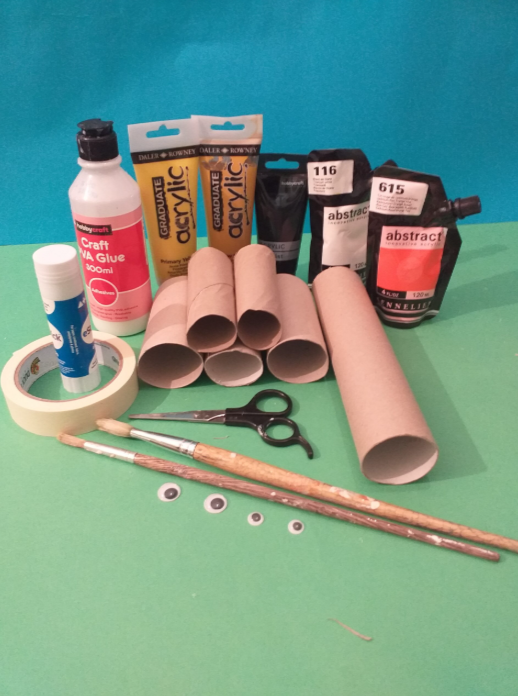 Resources for easy cardboard tube giraffe.