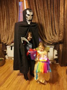 Whose behind you.