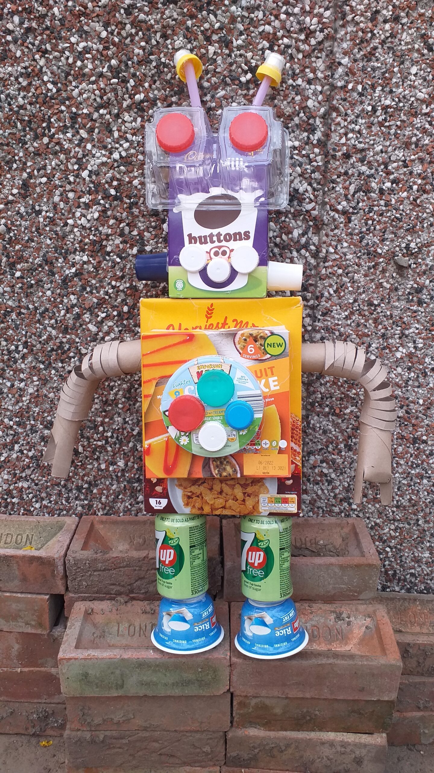 RECYCLED ROBOT FOR KIDS CrazeeKidsArt