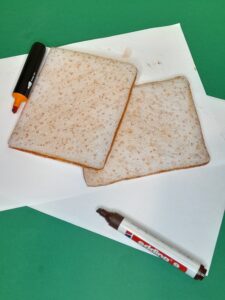 5) When finalized you now have 2 slices of bread.