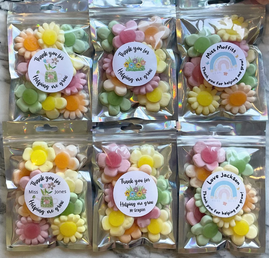 Flower treats. A Thank you Teacher gift. By ZASSECreations.