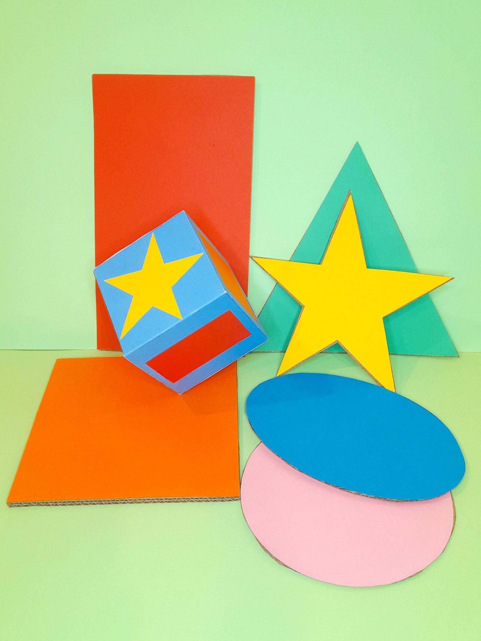 Here is the finished collection of coloured shapes for Colour reaction game.